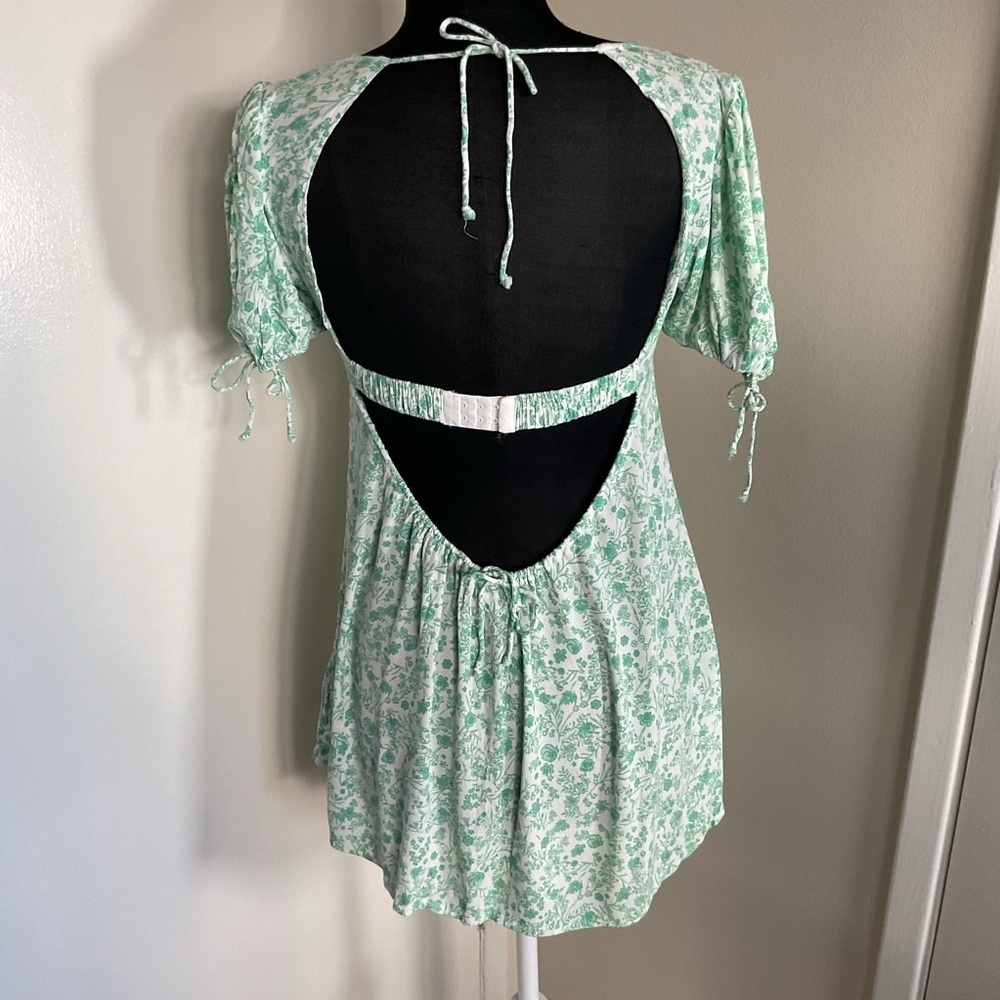 Sky to Moon Green Floral Backless Short Sleeve Mini Dress Size M Summer Festival - Picture 5 of 7